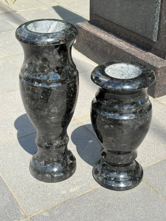 Ваза Классика (30*15, гранит Лабродарит) арт:861