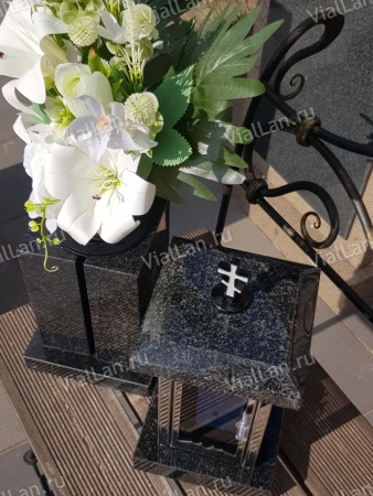 Лампада Гранд (гранит Габбро Карелия, корпус нержавеющая сталь) арт:1726