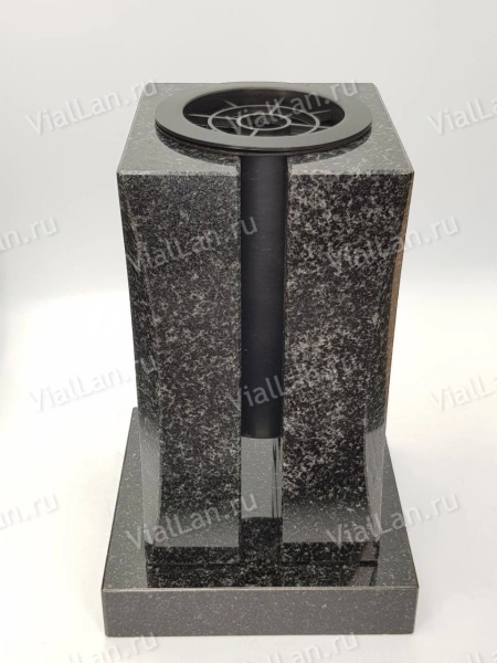 Ваза Талия (23*15*15, гранит Габро, с вкладышем, Карелия) арт:1326