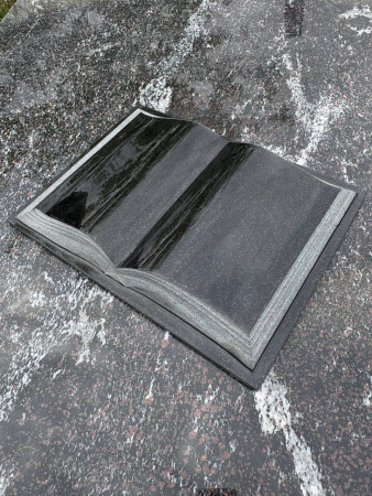 Книга (40*30*5, гранит Габбро) арт:1780