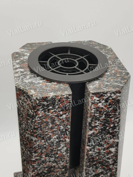 Ваза Бочка (28*15*15, гранит Амфиболит, с вкладышем) арт:2097