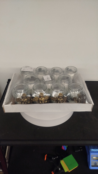 Лампада стеклянная Ангелок Бронза (размер 16х8, корпус овал, колба прозрачное стекло, пластик бронза, Ангел бронза, в упаковке 11 шт.) арт:2526