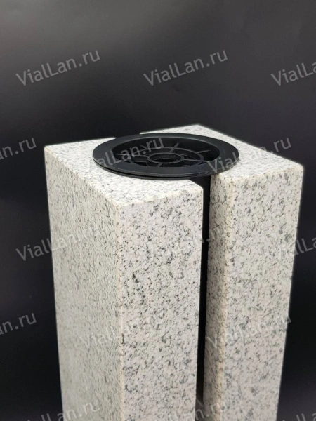 Ваза ПРЯМАЯ (40*15, гранит Мансуровский) арт:2098